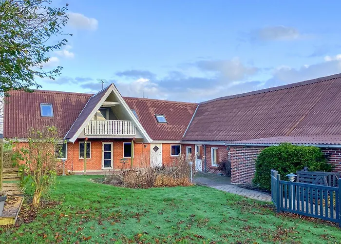 6 Bedroom Awesome In Hurup Thy * Tvolm